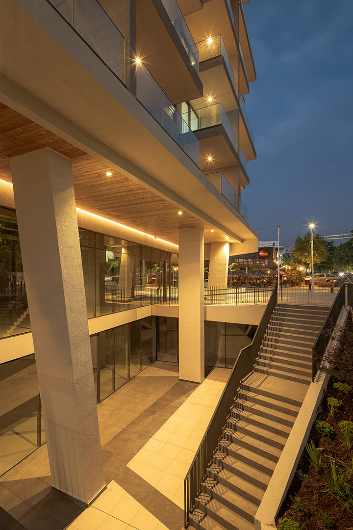 Placa Comercial en 1er Piso
